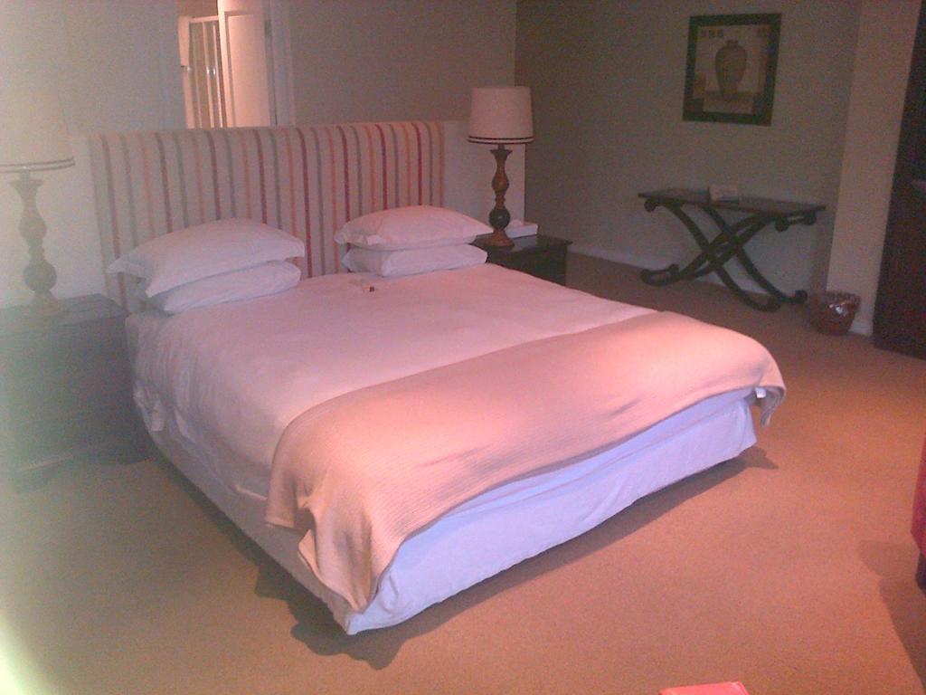 Nautilus Guest House Hermanus Habitación foto